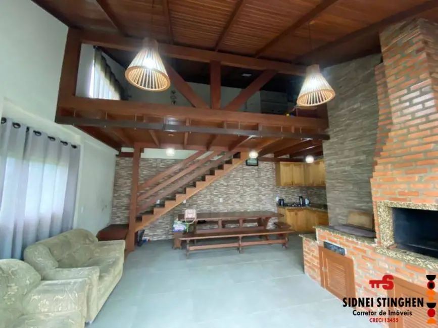 Foto 7 de Casa com 3 quartos à venda, 195m2 em Balneario Barra Do Sul - SC