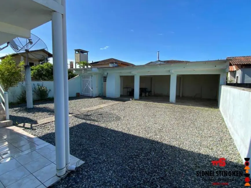 Foto 7 de Casa com 3 quartos à venda, 170m2 em Balneario Barra Do Sul - SC