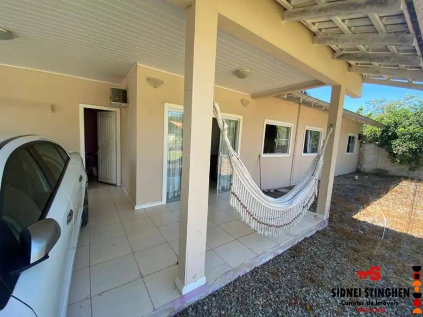 Foto 2 de Casa com 2 quartos à venda, 90m2 em Balneario Barra Do Sul - SC