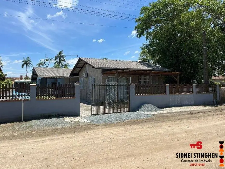 Foto 4 de Casa com 4 quartos à venda, 120m2 em Balneario Barra Do Sul - SC