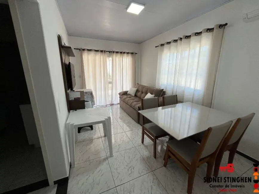 Foto 8 de Casa com 4 quartos à venda, 120m2 em Balneario Barra Do Sul - SC