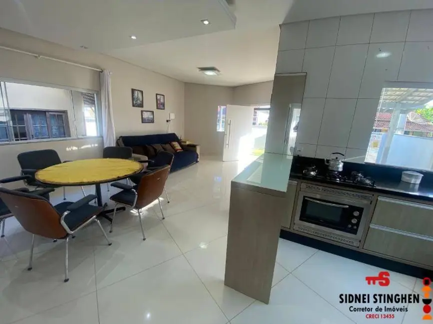 Foto 9 de Casa com 2 quartos à venda, 95m2 em Balneario Barra Do Sul - SC