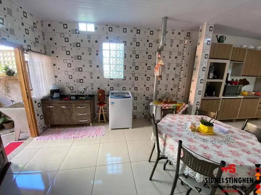 Casa com 4 quartos à venda, 133m2 em Balneario Barra Do Sul - SC - imagem 9 Foto 9 de Casa com 4 quartos à venda, 133m2 em Balneario Barra Do Sul - SC