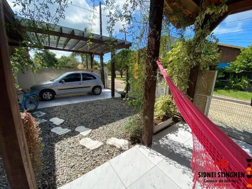 Casa com 4 quartos à venda, 133m2 em Balneario Barra Do Sul - SC - imagem 4 Foto 4 de Casa com 4 quartos à venda, 133m2 em Balneario Barra Do Sul - SC