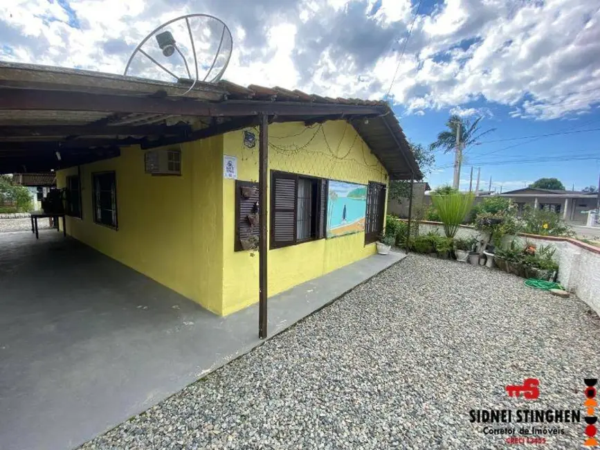 Foto 2 de Casa com 3 quartos à venda, 107m2 em Balneario Barra Do Sul - SC