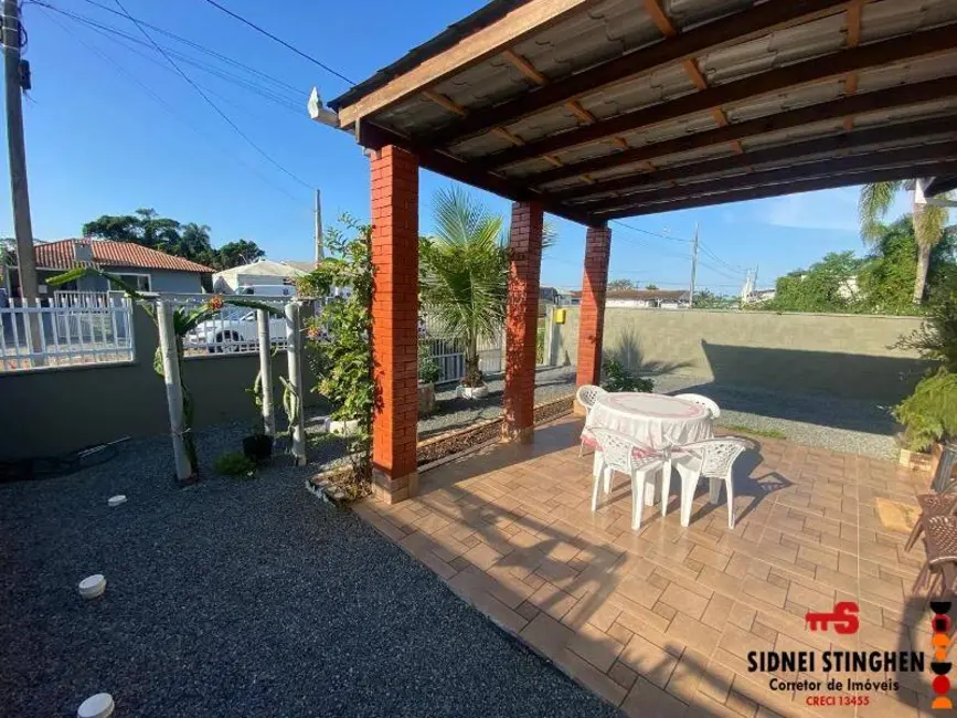Foto 3 de Casa com 2 quartos à venda, 95m2 em Centro, Balneario Barra Do Sul - SC