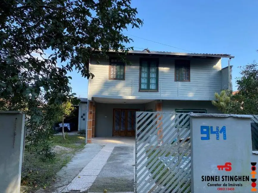 Foto 2 de Casa com 7 quartos à venda, 160m2 em Balneario Barra Do Sul - SC
