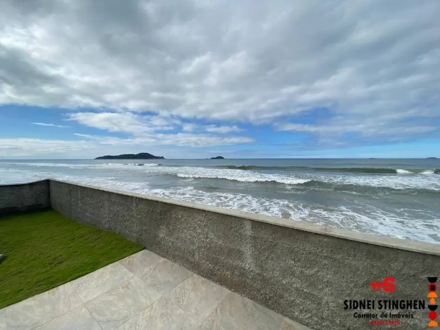 Foto 8 de Casa com 5 quartos à venda, 230m2 em Centro, Balneario Barra Do Sul - SC