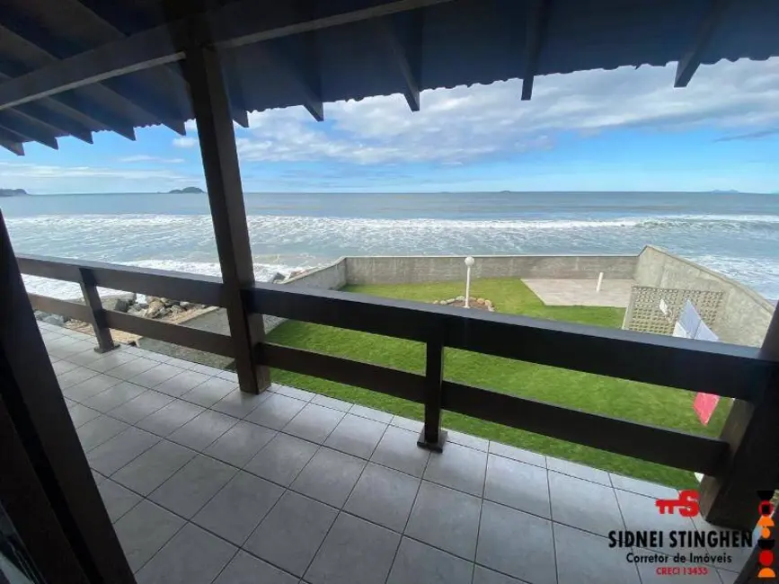 Foto 7 de Casa com 5 quartos à venda, 230m2 em Centro, Balneario Barra Do Sul - SC