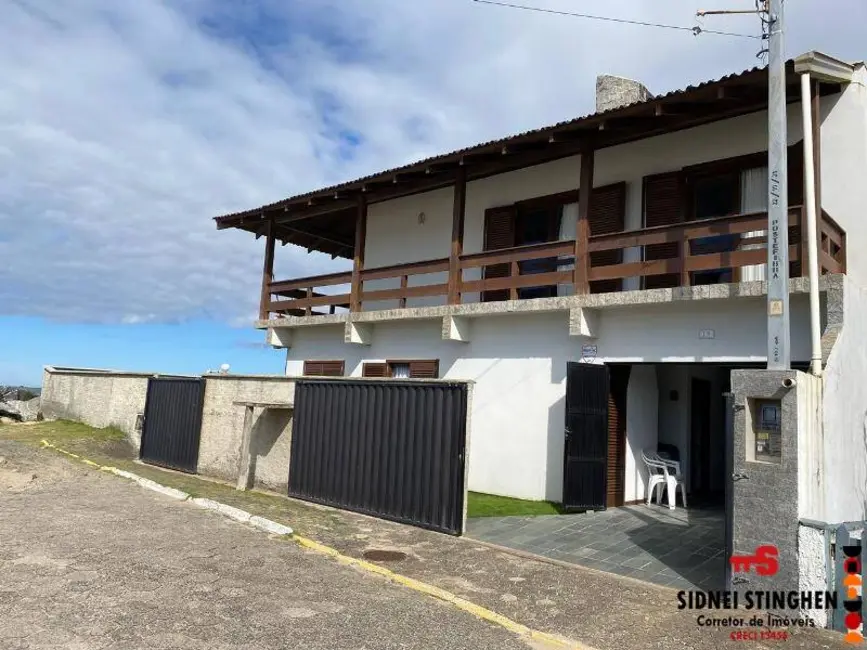 Foto 4 de Casa com 5 quartos à venda, 230m2 em Centro, Balneario Barra Do Sul - SC