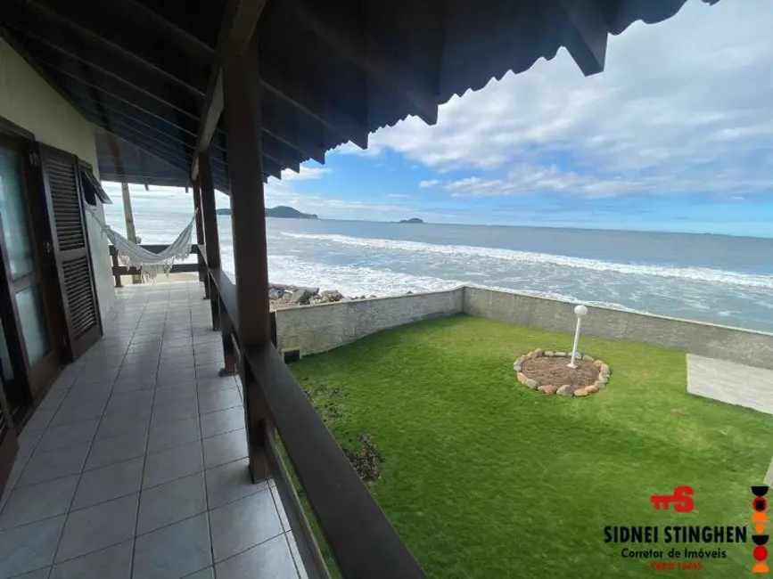 Foto 6 de Casa com 5 quartos à venda, 230m2 em Centro, Balneario Barra Do Sul - SC