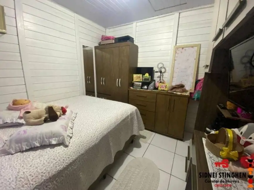 Foto 9 de Casa com 3 quartos à venda, 140m2 em Balneario Barra Do Sul - SC