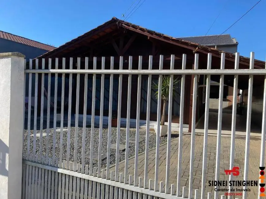 Foto 2 de Casa com 3 quartos à venda, 140m2 em Balneario Barra Do Sul - SC