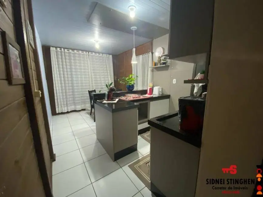 Foto 7 de Casa com 3 quartos à venda, 140m2 em Balneario Barra Do Sul - SC