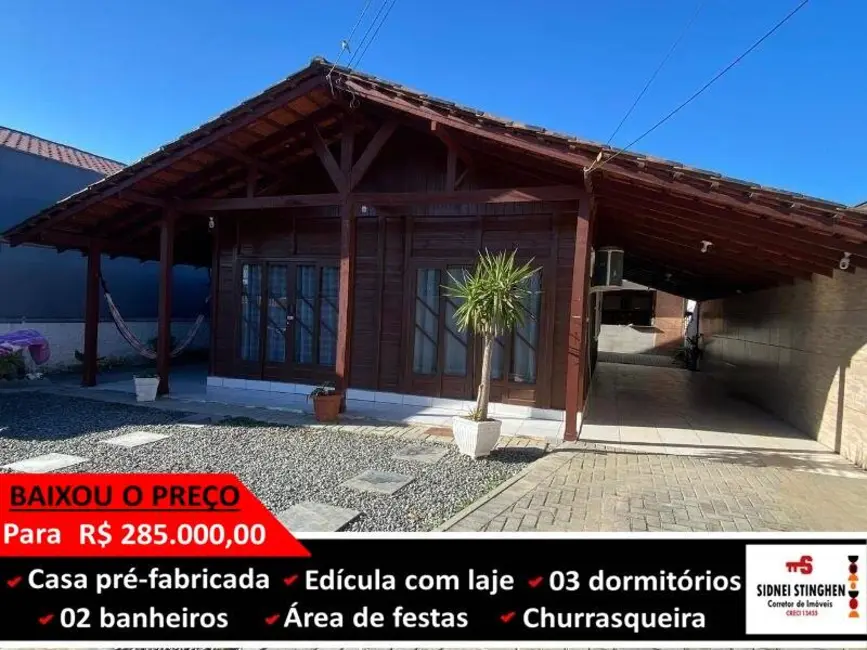 Foto 1 de Casa com 3 quartos à venda, 140m2 em Balneario Barra Do Sul - SC