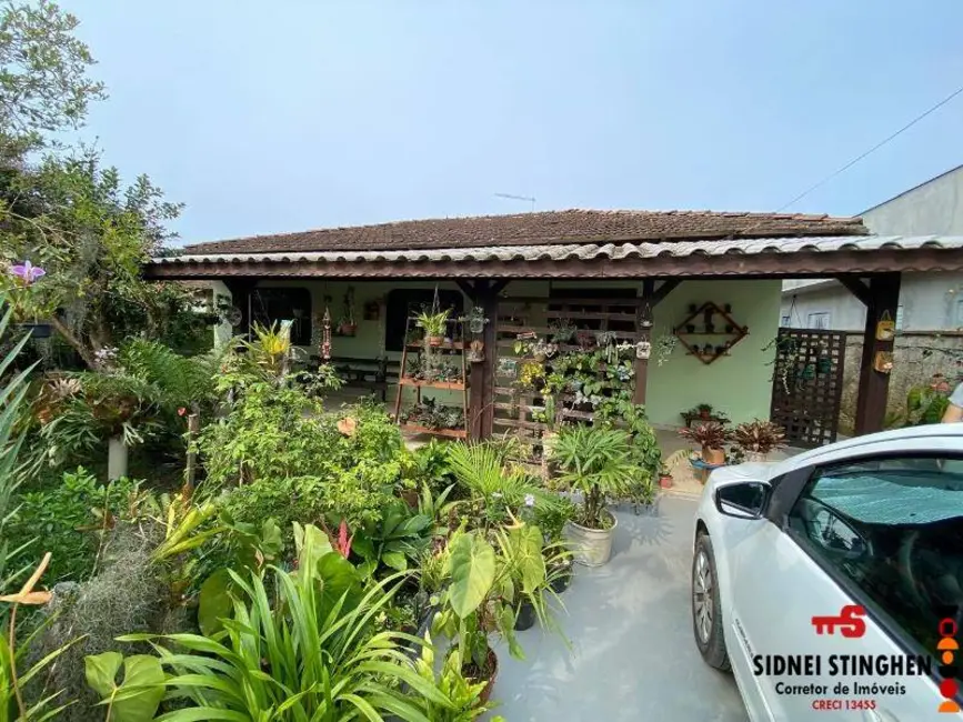 Foto 2 de Casa com 3 quartos à venda, 120m2 em Balneario Barra Do Sul - SC