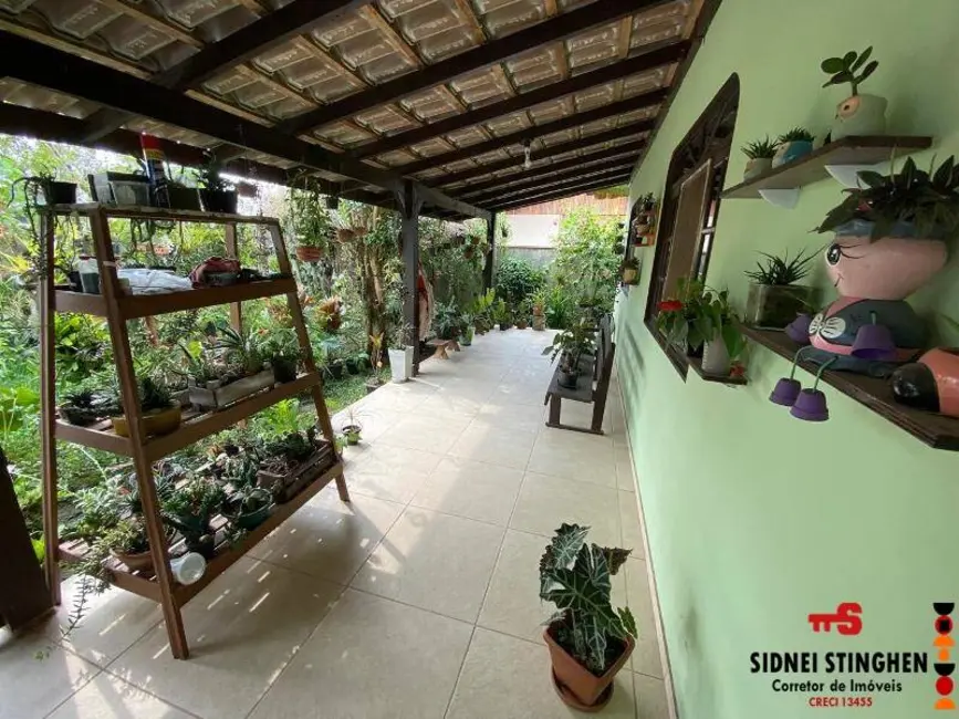 Casa com 3 quartos à venda, 120m2 em Balneario Barra Do Sul - SC - imagem 3 Foto 3 de Casa com 3 quartos à venda, 120m2 em Balneario Barra Do Sul - SC