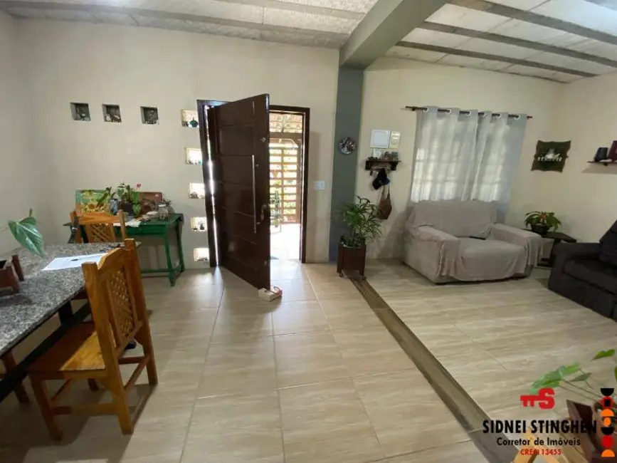 Casa com 3 quartos à venda, 120m2 em Balneario Barra Do Sul - SC - imagem 7 Foto 7 de Casa com 3 quartos à venda, 120m2 em Balneario Barra Do Sul - SC
