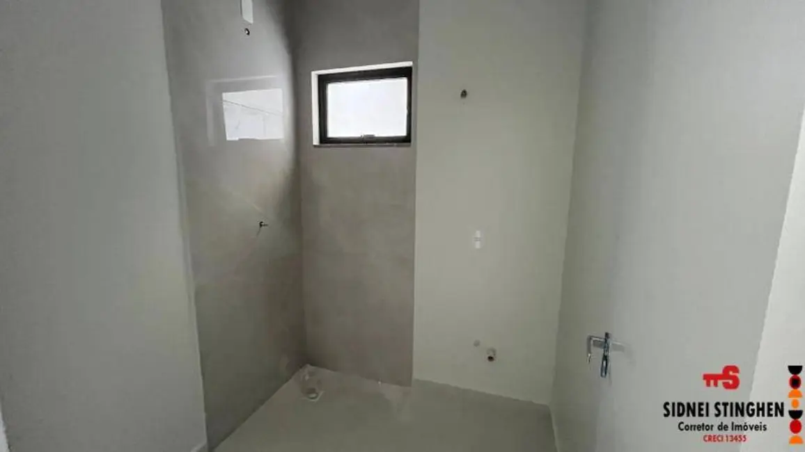 Foto 8 de Casa com 2 quartos à venda, 63m2 em Balneario Barra Do Sul - SC