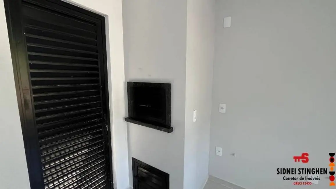 Foto 6 de Casa com 2 quartos à venda, 63m2 em Balneario Barra Do Sul - SC