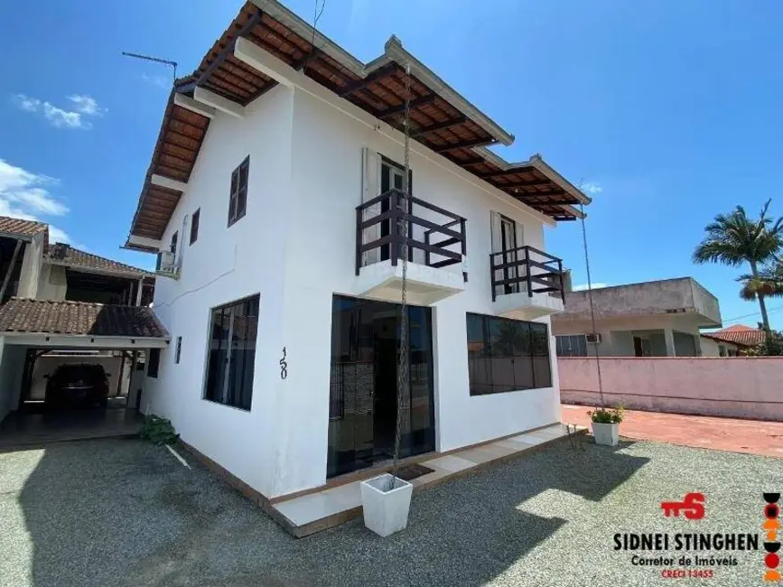 Foto 4 de Casa com 4 quartos à venda, 150m2 em Balneario Barra Do Sul - SC