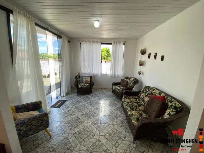 Foto 8 de Casa com 4 quartos à venda, 150m2 em Balneario Barra Do Sul - SC