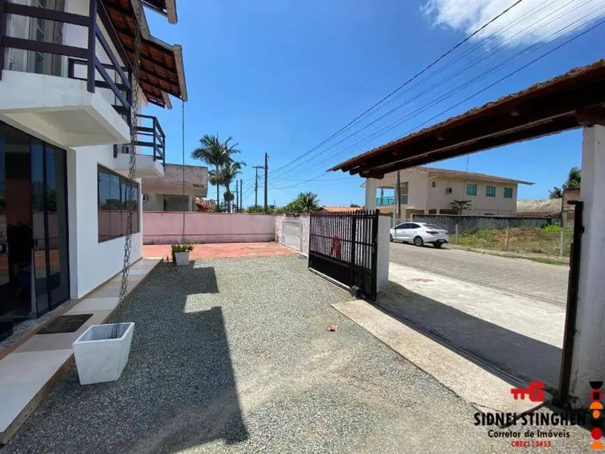 Foto 5 de Casa com 4 quartos à venda, 150m2 em Balneario Barra Do Sul - SC