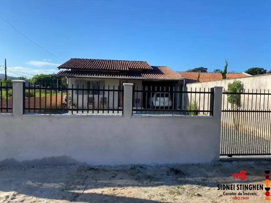 Foto 2 de Casa com 2 quartos à venda, 80m2 em Balneario Barra Do Sul - SC
