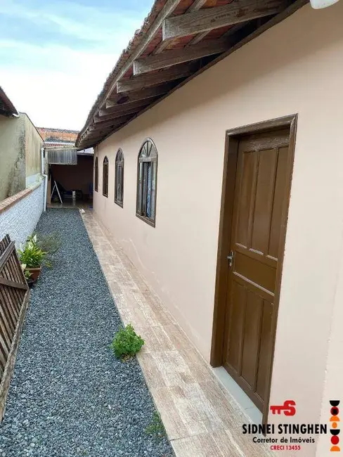 Foto 5 de Casa com 6 quartos à venda, 130m2 em Balneario Barra Do Sul - SC