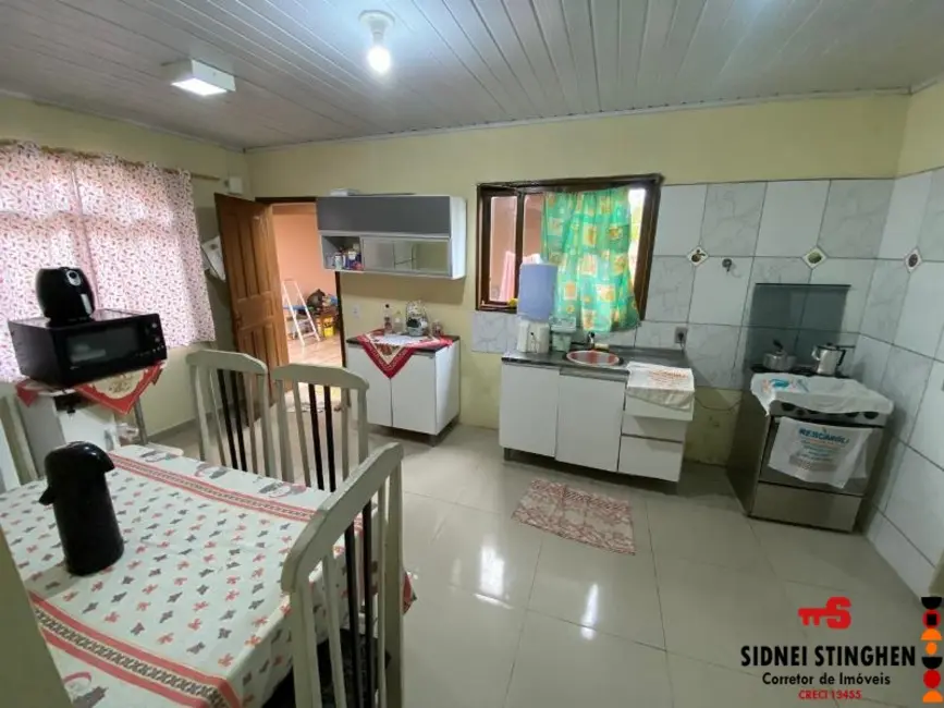 Foto 9 de Casa com 6 quartos à venda, 130m2 em Balneario Barra Do Sul - SC