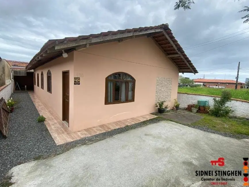 Foto 2 de Casa com 6 quartos à venda, 130m2 em Balneario Barra Do Sul - SC