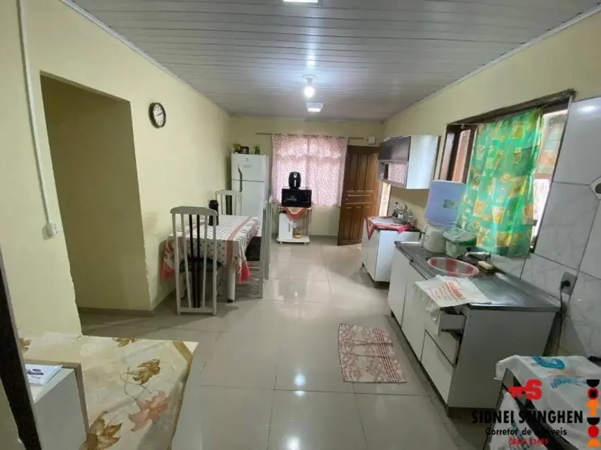 Foto 9 de Casa com 6 quartos à venda, 130m2 em Balneario Barra Do Sul - SC