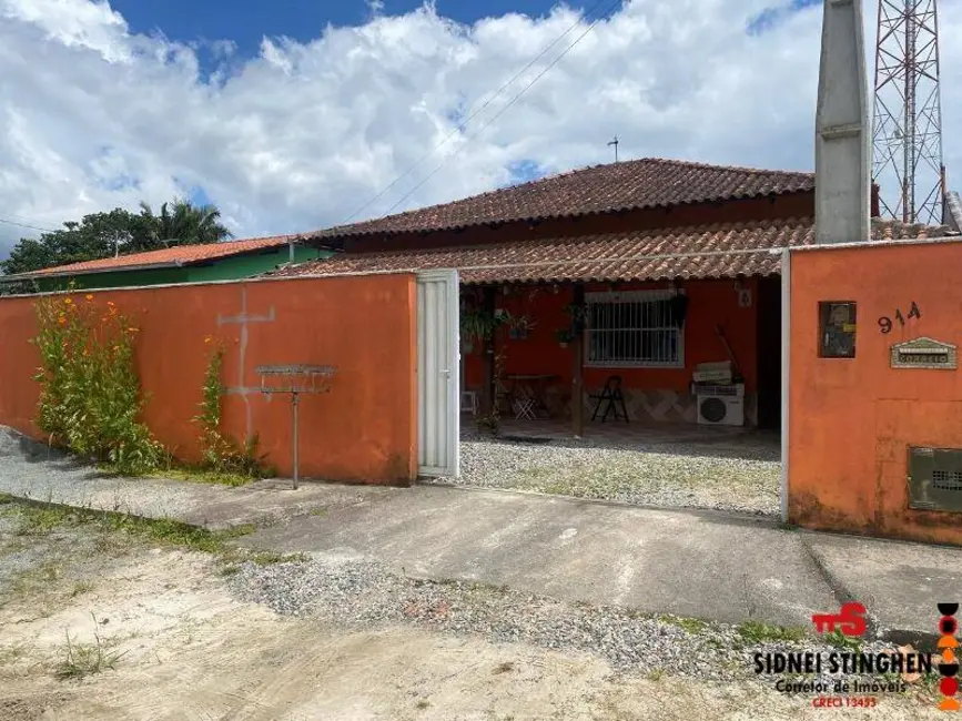 Foto 3 de Casa com 3 quartos à venda, 140m2 em Balneario Barra Do Sul - SC
