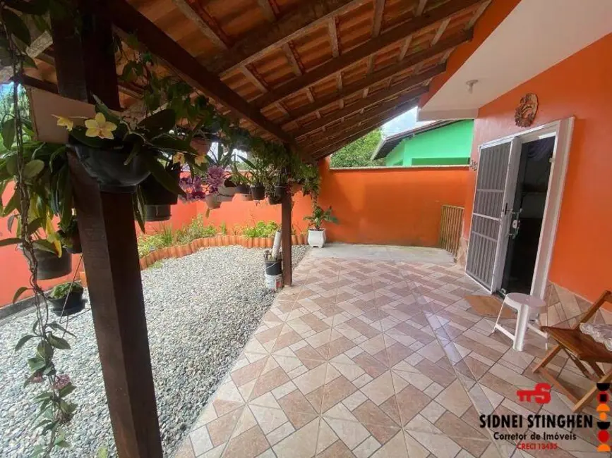 Foto 6 de Casa com 2 quartos à venda, 140m2 em Balneario Barra Do Sul - SC