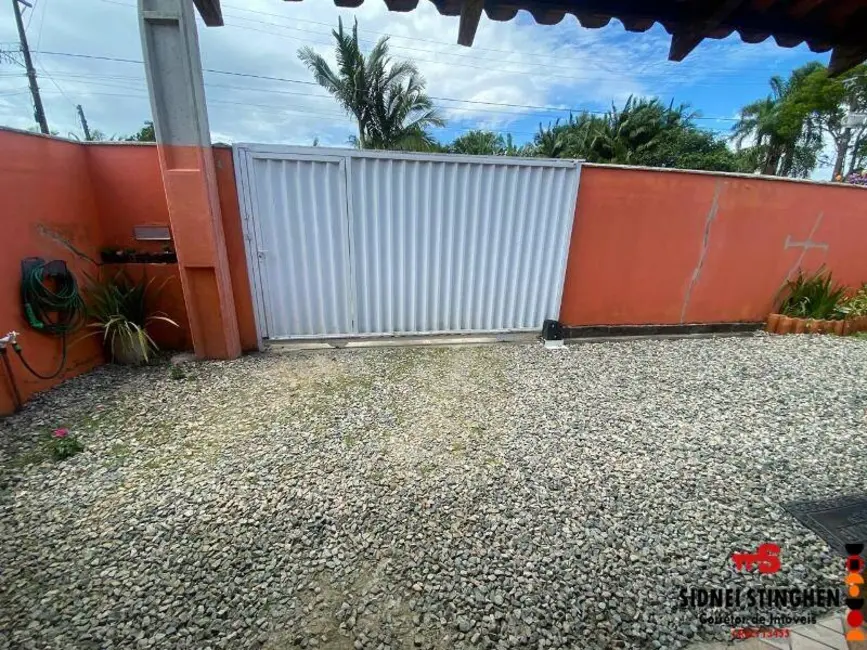 Foto 3 de Casa com 2 quartos à venda, 140m2 em Balneario Barra Do Sul - SC