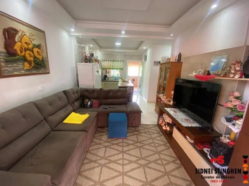 Foto 8 de Casa com 3 quartos à venda, 140m2 em Balneario Barra Do Sul - SC
