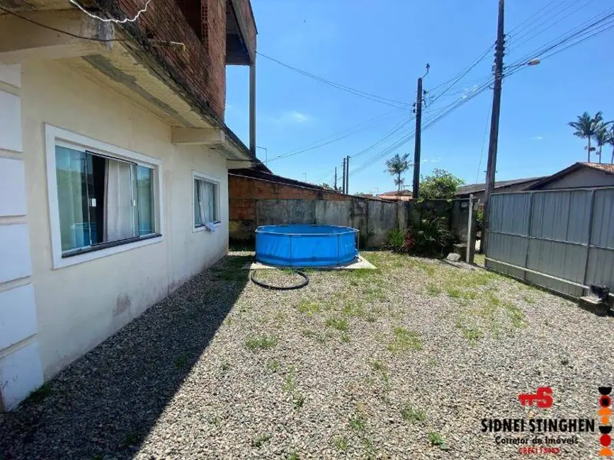Foto 2 de Casa com 5 quartos à venda, 144m2 em Balneario Barra Do Sul - SC