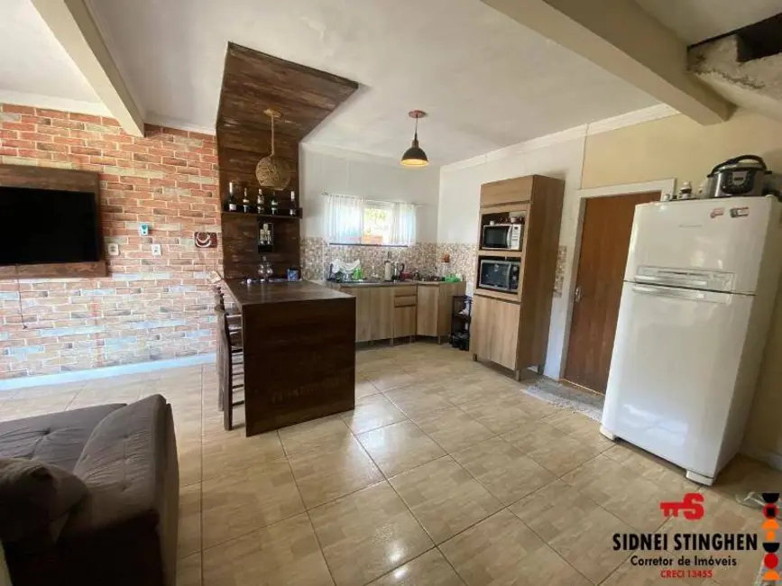 Foto 6 de Casa com 5 quartos à venda, 144m2 em Balneario Barra Do Sul - SC