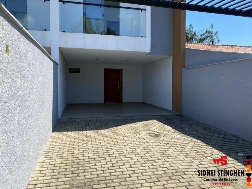 Foto 3 de Casa com 3 quartos à venda, 122m2 em Balneario Barra Do Sul - SC