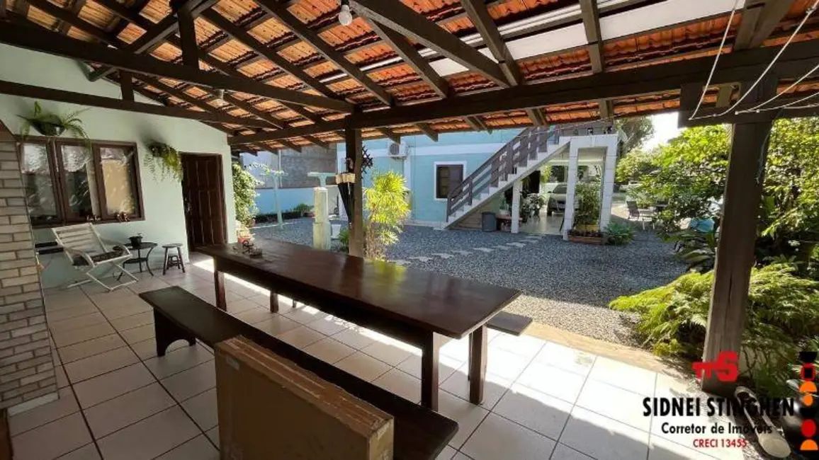 Foto 8 de Casa com 3 quartos à venda, 216m2 em Balneario Barra Do Sul - SC