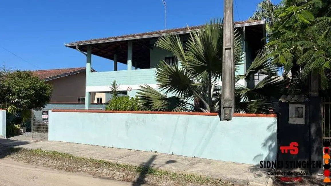 Foto 3 de Casa com 3 quartos à venda, 216m2 em Balneario Barra Do Sul - SC