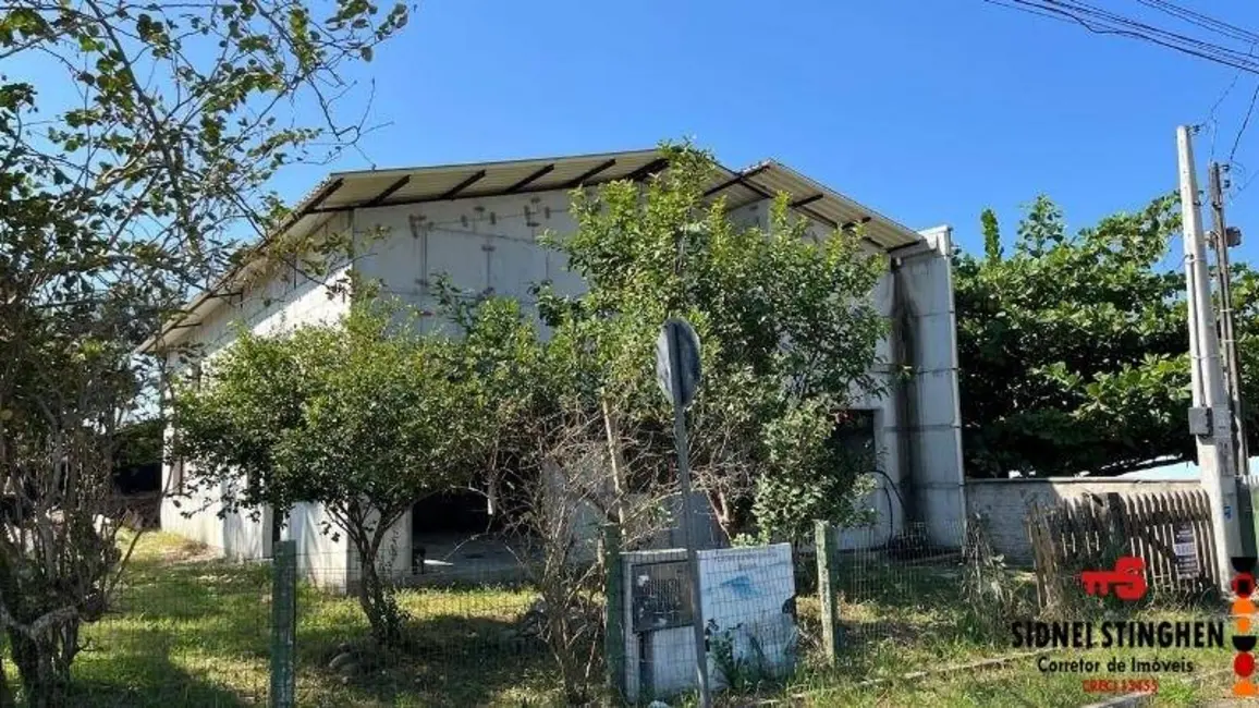 Foto 3 de Casa com 4 quartos à venda, 183m2 em Balneario Barra Do Sul - SC