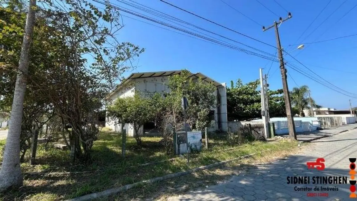Foto 4 de Casa com 4 quartos à venda, 183m2 em Balneario Barra Do Sul - SC