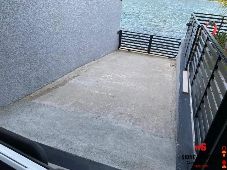 Foto 9 de Casa com 2 quartos à venda, 190m2 em Balneario Barra Do Sul - SC