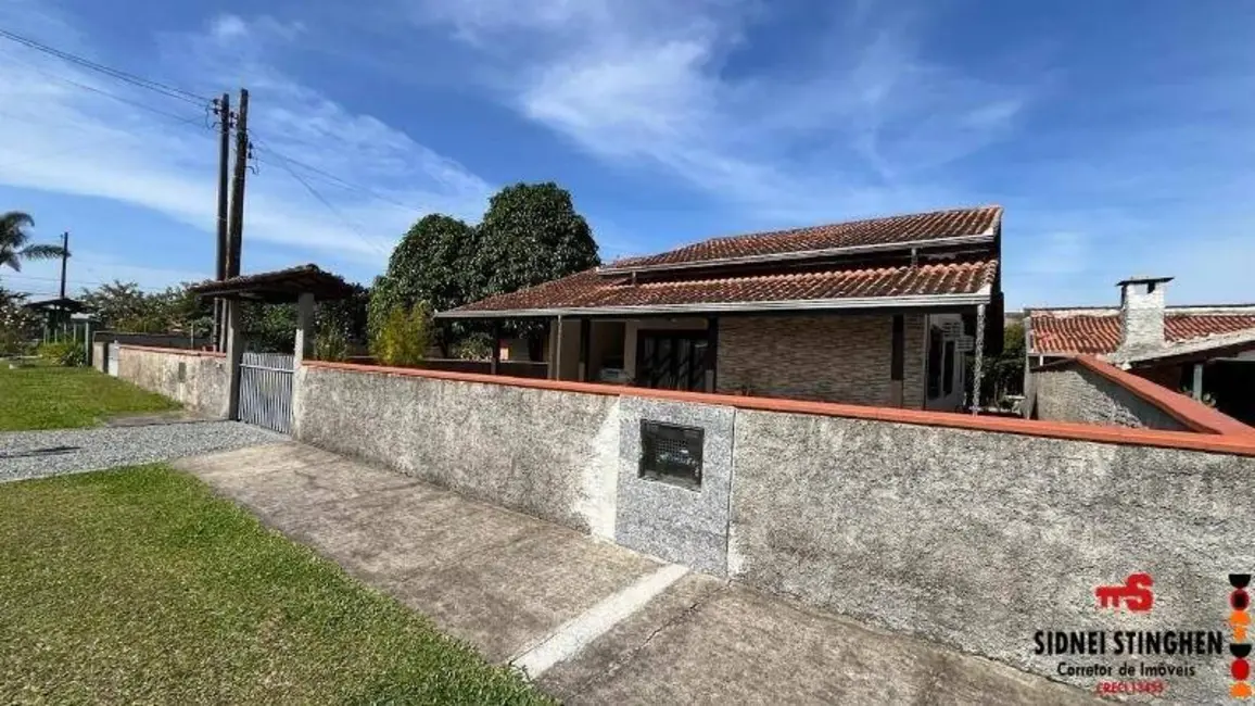 Casa com 2 quartos à venda, 100m2 em Balneario Barra Do Sul - SC - imagem 2 Foto 2 de Casa com 2 quartos à venda, 100m2 em Balneario Barra Do Sul - SC