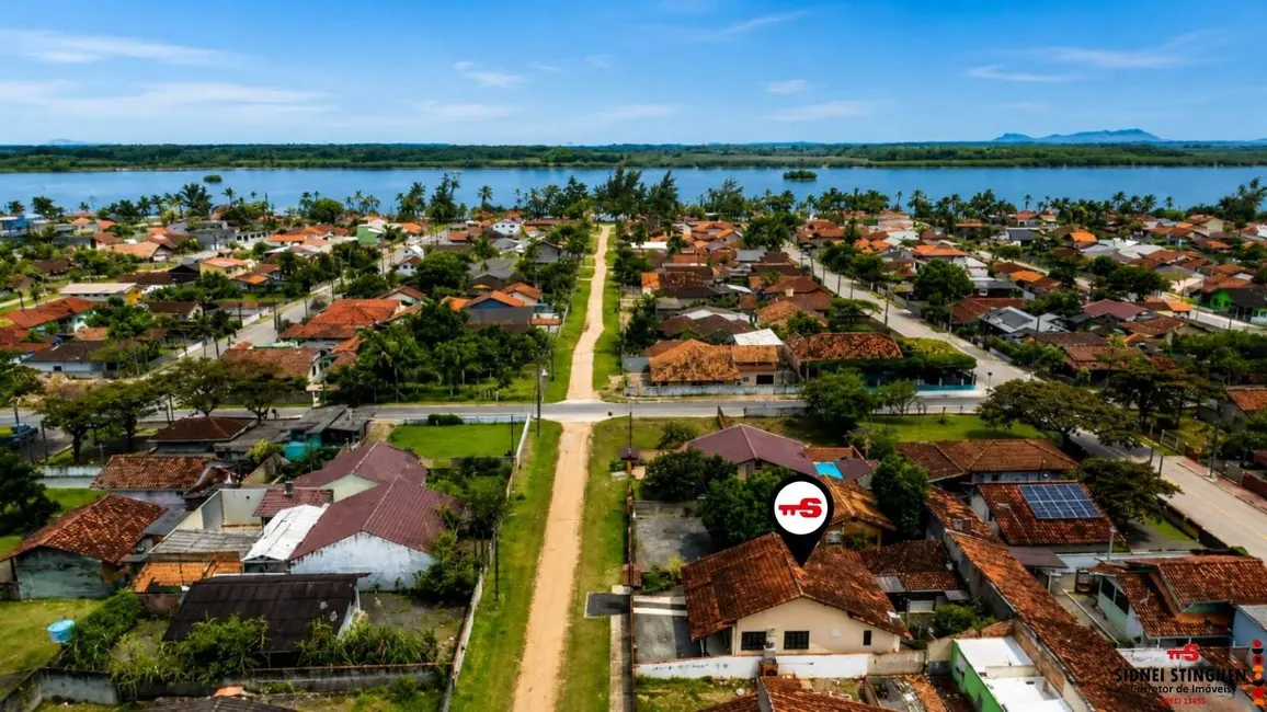 Foto 2 de Casa com 2 quartos à venda, 100m2 em Balneario Barra Do Sul - SC