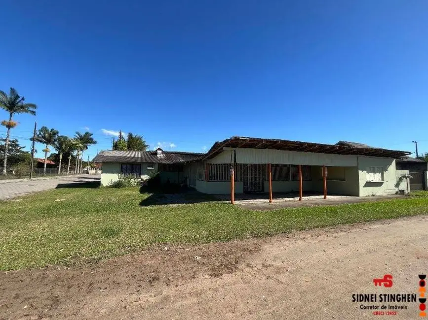 Foto 3 de Casa com 5 quartos à venda, 270m2 em Balneario Barra Do Sul - SC