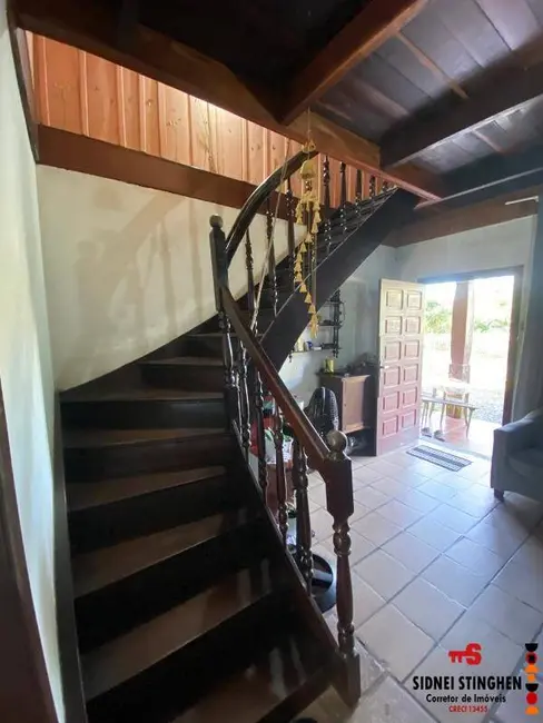 Foto 6 de Casa com 3 quartos à venda, 160m2 em Balneario Barra Do Sul - SC