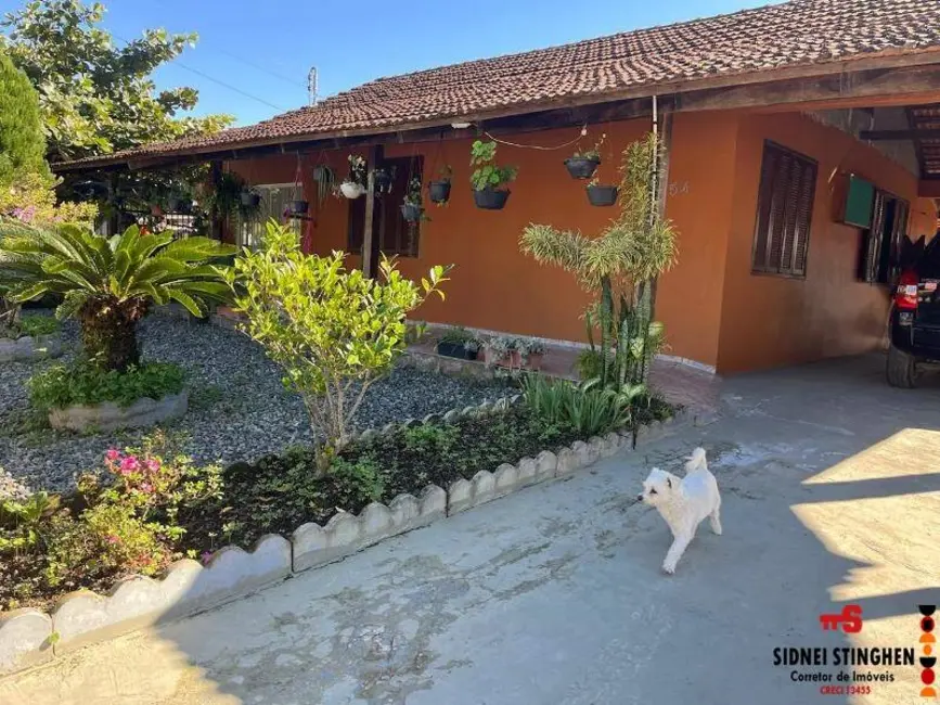 Casa com 3 quartos à venda, 130m2 em Balneario Barra Do Sul - SC - imagem 5 Foto 5 de Casa com 3 quartos à venda, 130m2 em Balneario Barra Do Sul - SC
