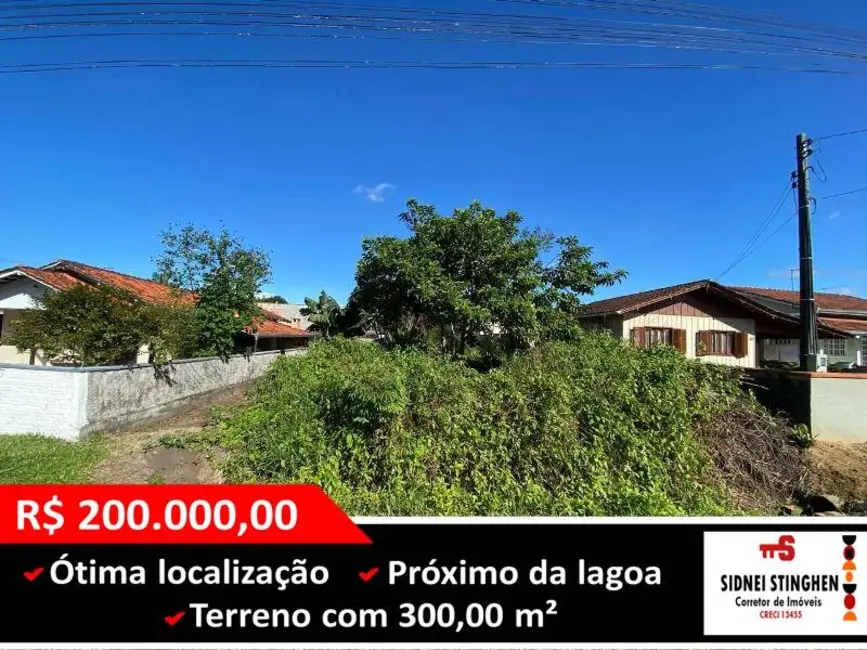 Foto 1 de Terreno / Lote à venda, 300m2 em Balneario Barra Do Sul - SC